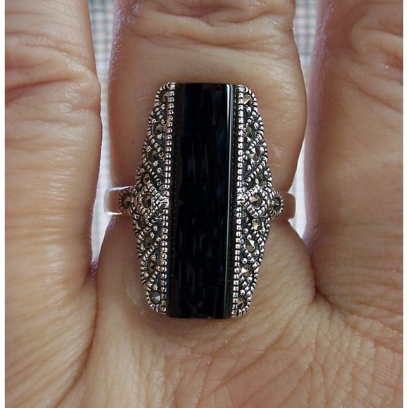 925 STERLING SILVER Tall Black Onyx & Marcasite Ring - Picture 11 of 15